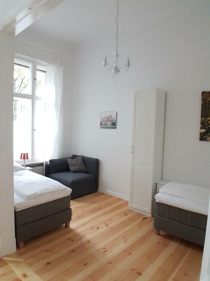 Lang Re By Rockchair Apartments L Superhost Status L 2 Bedrooms Boxspringbeds In City Center - Cozy Family & Business Flair Welcomes You! Berlin Kültér fotó