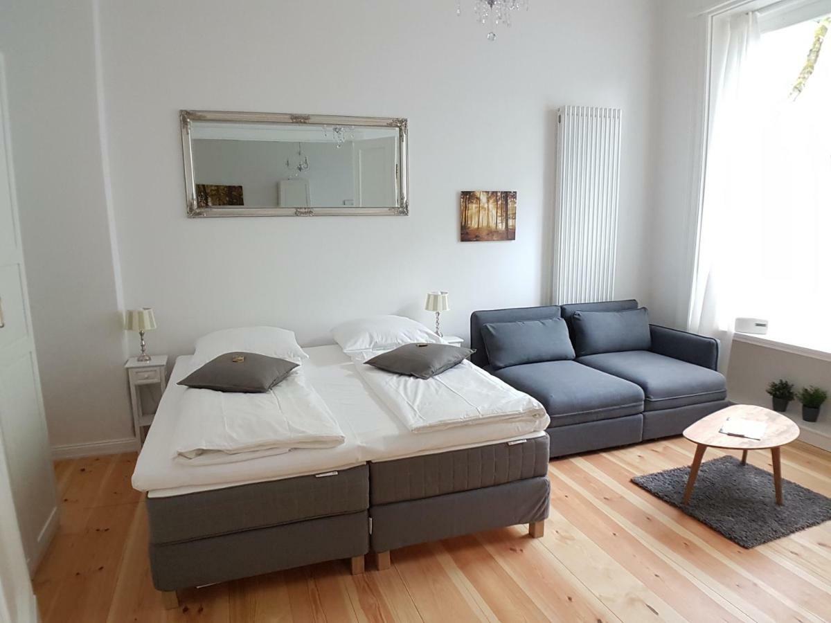 Lang Re By Rockchair Apartments L Superhost Status L 2 Bedrooms Boxspringbeds In City Center - Cozy Family & Business Flair Welcomes You! Berlin Kültér fotó