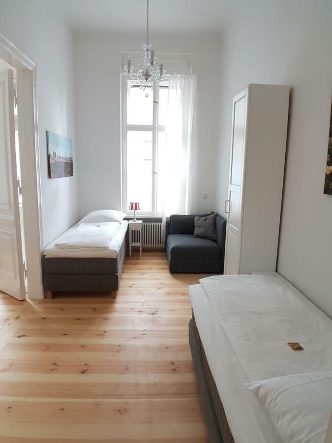 Lang Re By Rockchair Apartments L Superhost Status L 2 Bedrooms Boxspringbeds In City Center - Cozy Family & Business Flair Welcomes You! Berlin Kültér fotó